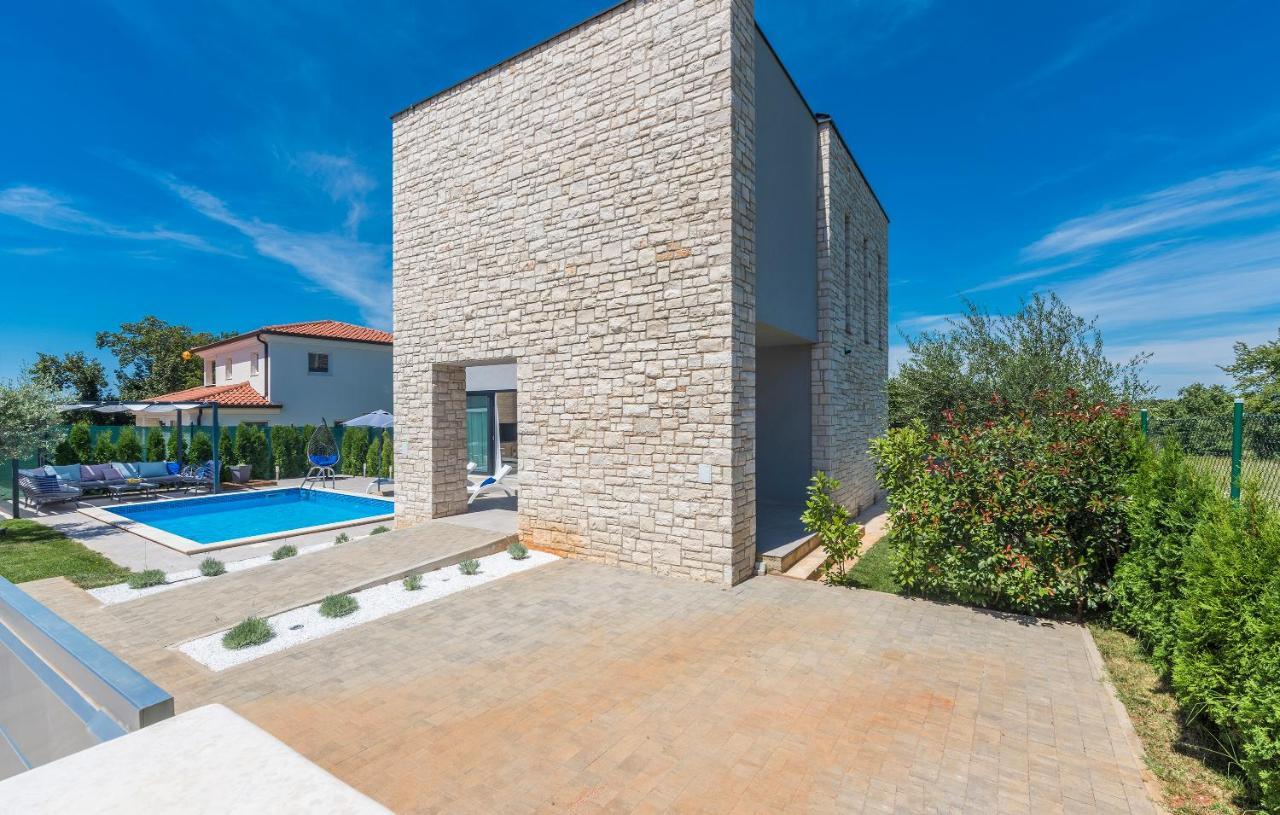 Villa Selest Umag Exterior photo